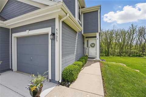 5525 NW Moonlight Meadow Drive, Lees Summit, MO 64064