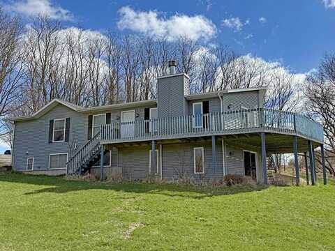 E2381 Wooden Shoe Court, La Valle, WI 53941