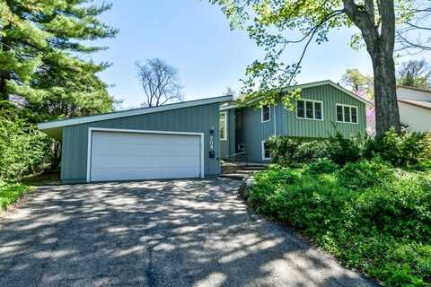 704 Kelly Place, Monona, WI 53716