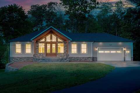 10 SAMUEL BEARS RD, WEYERS CAVE, VA 24486