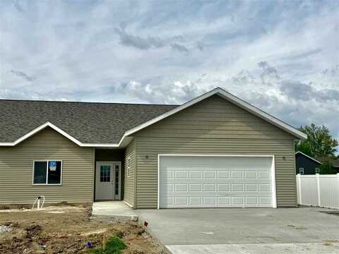 202 Augusta National Blvd, Washington, IA 52353