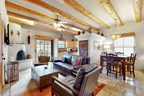 415 Griffin, Santa Fe, NM 87501
