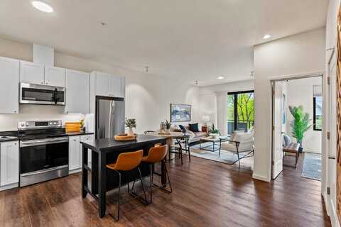 557 Oppenheimer Drive, Los Alamos, NM 87544
