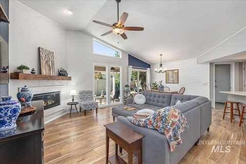 3178 S Crabapple Ln, Boise, ID 83706