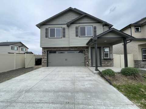 919 N Ryde Ave, Kuna, ID 83634