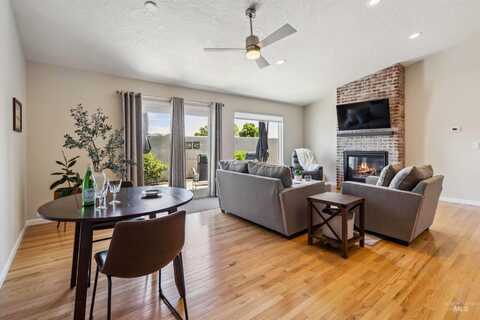 8056 W Penny Lane, Garden City, ID 83714