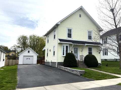 3 Brighton St, Massena, NY 13662