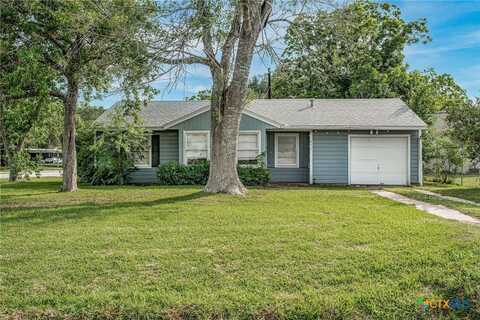 911 S Wells Street, Edna, TX 77957