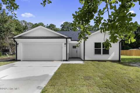 313 Pinewood Drive, Jacksonville, NC 28546