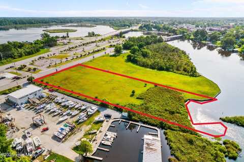 147 Old Bridge Street, Jacksonville, NC 28540