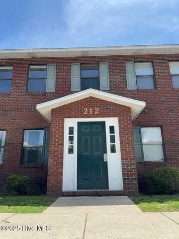 212 Zack Circle, Jacksonville, NC 28540