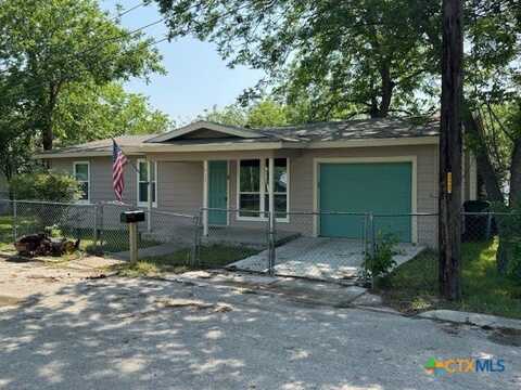 428 Aguila Street, Seguin, TX 78155