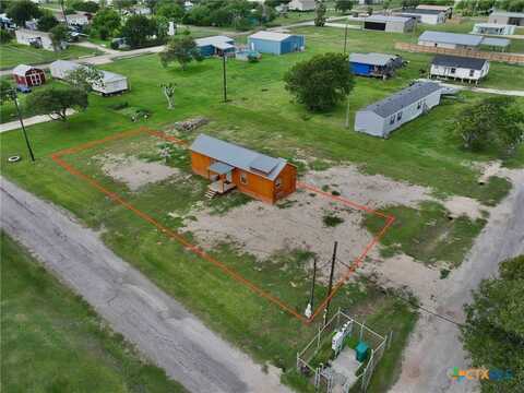 1101 W Houston Ave, Seadrift, TX 77983