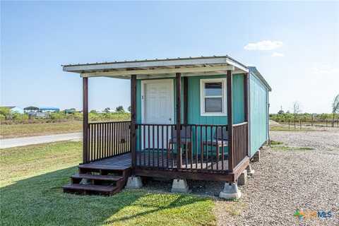 143 S Quailrun Avenue, Port Lavaca, TX 77979