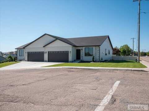 318 Lakeview Blvd, American Falls, ID 83211