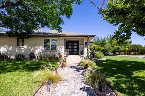 714 Bluebell Rd, Kerrville, TX 78028