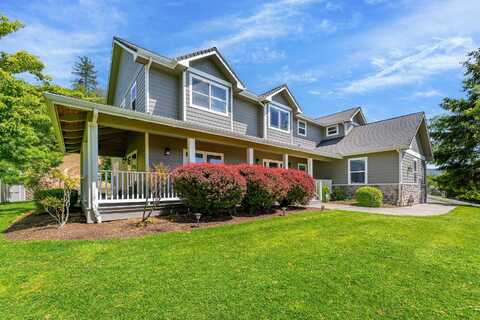1898 NW Sunview Place, Grants Pass, OR 97526