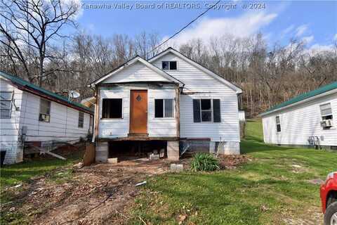 328 1st Avenue, Ripley, WV 25271