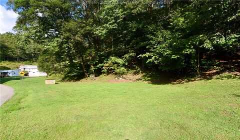 28 Watts Chapel Road, Kenna, WV 25248