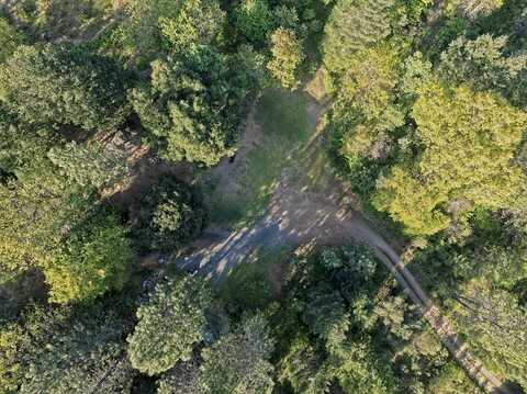 1800 Lower Wolf Creek Road, Wolf Creek, OR 97497