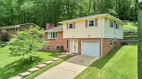 1505 Village Drive, South Charleston, WV 25309