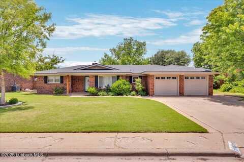 214 Redwood Lane, Levelland, TX 79336