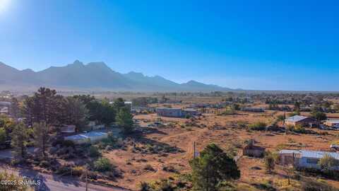 9455 Luna Vista Road, Las Cruces, NM 88012