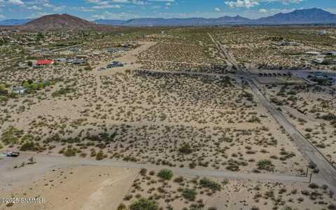 28 Tucson Avenue, Las Cruces, NM 88012