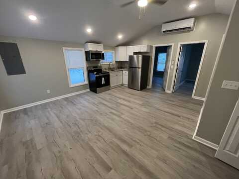 5761 Lexington Road, Lexington, KY 40511