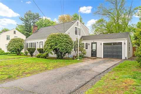 20 Algonquin Road, East Providence, RI 02916