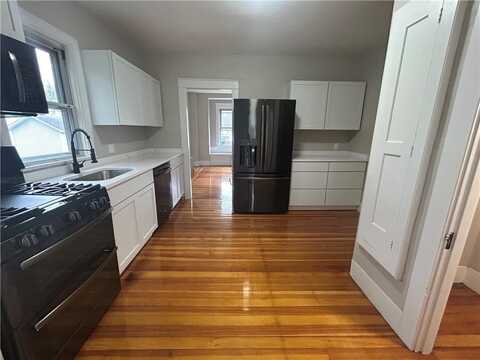 35 Arnold Street, East Providence, RI 02915