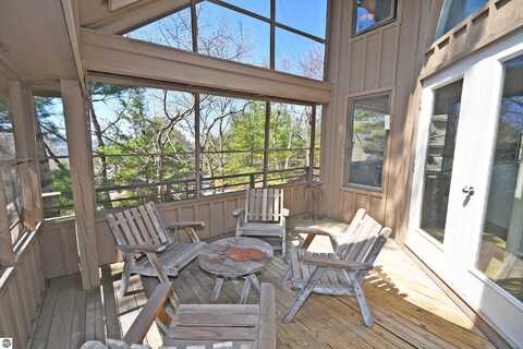 10 Hawks Nest, Glen Arbor, MI 49636