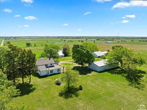 657 N 400 Road, Overbrook, KS 66524