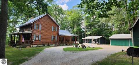 10780 S 29 Road, Cadillac, MI 49601