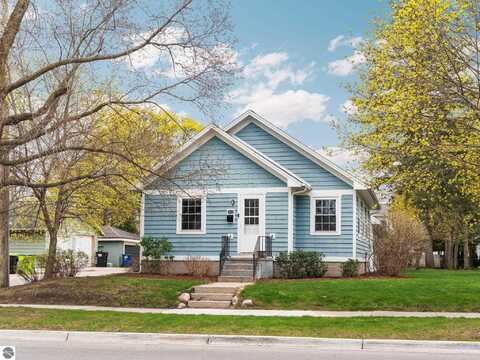 1011 Jefferson Avenue, Traverse City, MI 49684