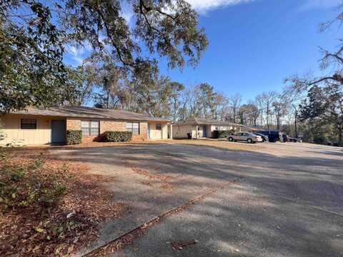 1567 Live Oak Drive, Tallahassee, FL 32301