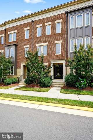 22788 SAGAMORE SQ, BRAMBLETON, VA 20148