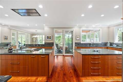17475 Millfield Ln, Hanover, VA 23192