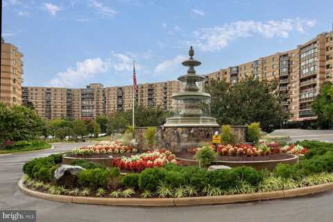 8350 GREENSBORO DR #709, MCLEAN, VA 22102