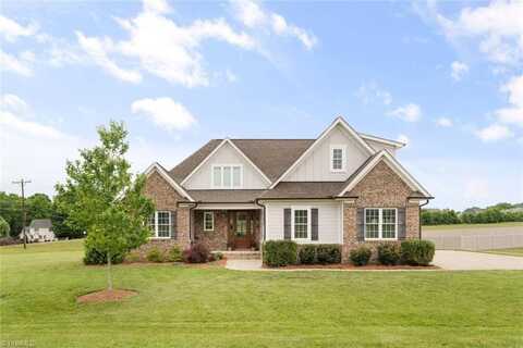 111 Wellington Court, Advance, NC 27006