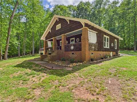 3609 Creekridge Country Road, Randleman, NC 27317
