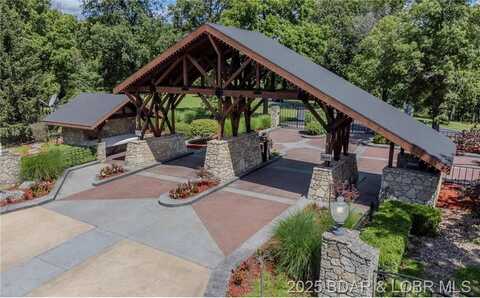 5 Kingsmen Drive, Camdenton, MO 65020
