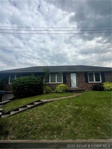 210 Plum Street, St. Elizabeth, MO 65075