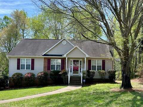6941 Terrence Knoll Road, Belews Creek, NC 27009