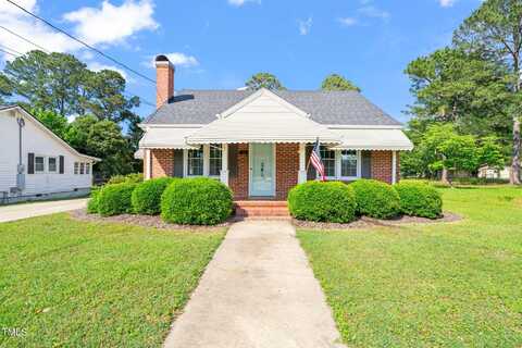 305 E Holmes Street, Benson, NC 27504