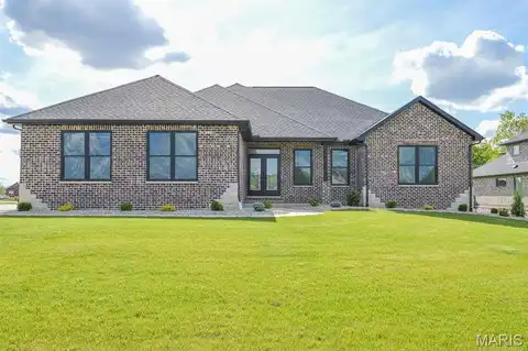 1391 Walnut Ridge Drive, Columbia, IL 62236