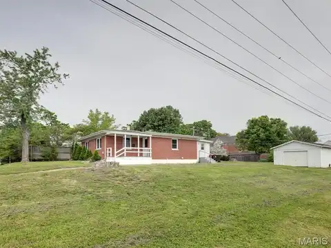 324 E Olive Street, Palmyra, MO 63461