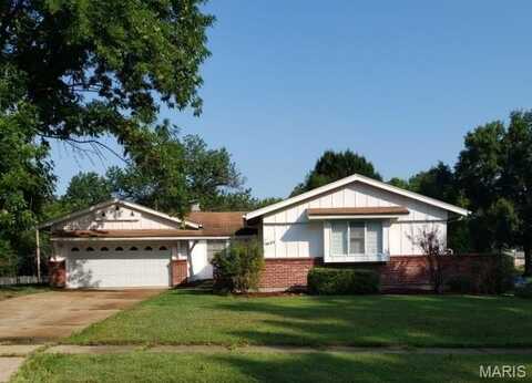 2435 Birchview Drive, Florissant, MO 63033