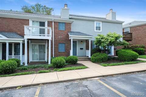 1423 Peacock Lane, Brentwood, MO 63144