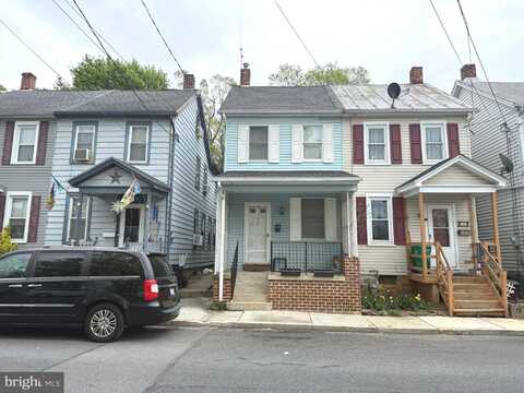 813 FACTORY STREET, CARLISLE, PA 17013